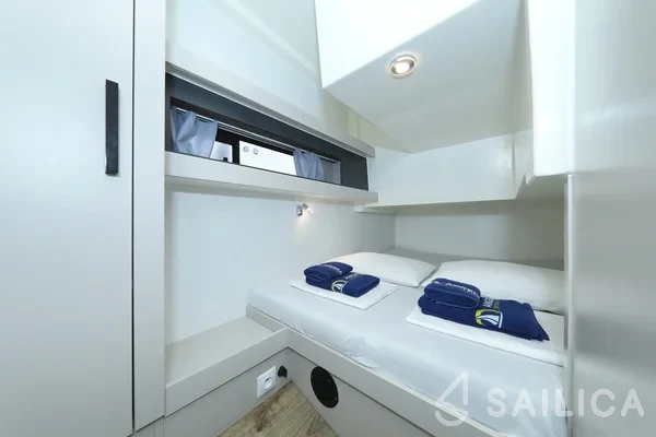 Futura 40 Grand Horizon - Yacht Charter Sailica