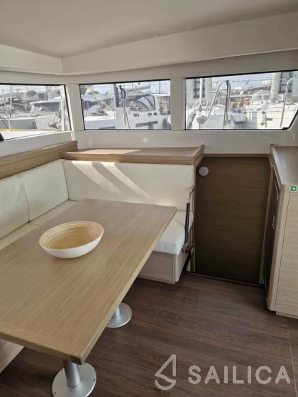 Lagoon 40 - Yacht Charter Sailica