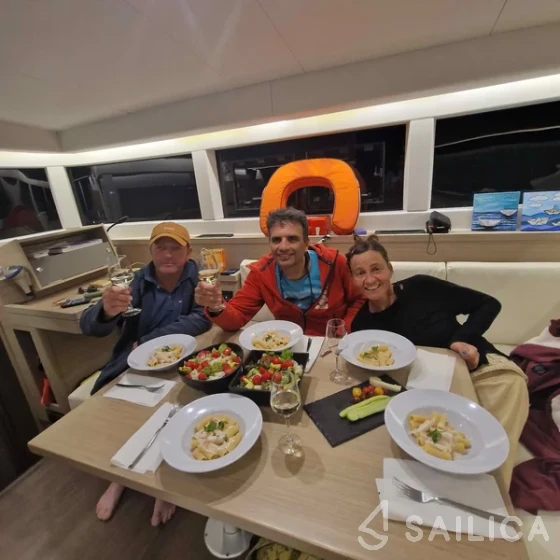 Lagoon 40 - Yacht Charter Sailica