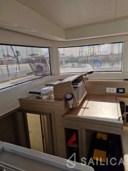 Lagoon 40 - Yacht Charter Sailica