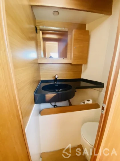 C-CAT 37 - Yacht Charter Sailica