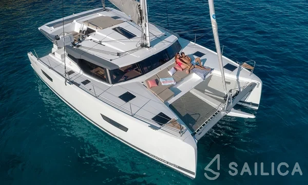 Astréa 42 - Yacht Charter Sailica