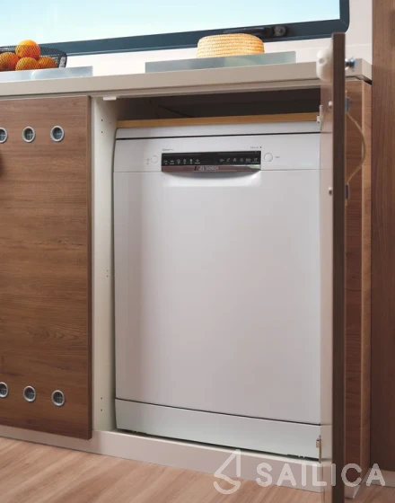 Bali 5.4. - Yacht Charter Sailica