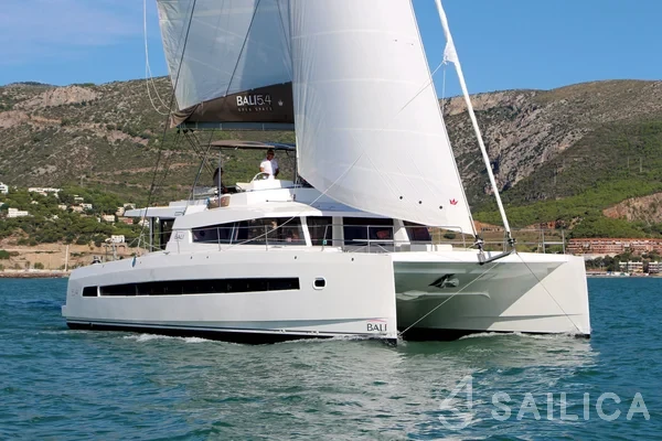 Bali 5.4. - Yacht Charter Sailica