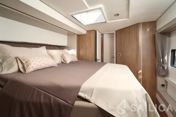 Bali 5.4. - Yacht Charter Sailica