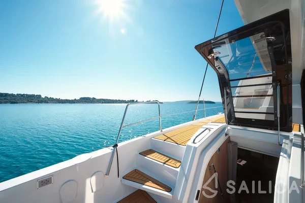 Bali 5.4. - Yacht Charter Sailica