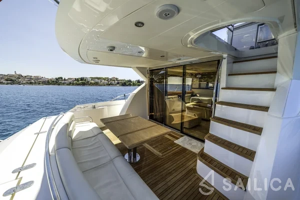 Sunseeker Manhattan 63 - Yacht Charter Sailica