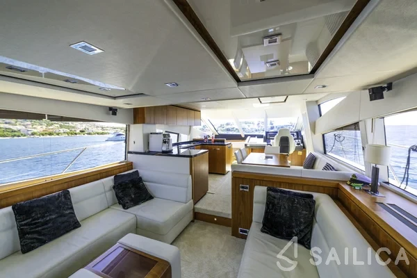 Sunseeker Manhattan 63 - Yacht Charter Sailica