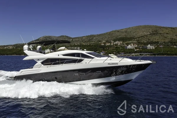 Sunseeker Manhattan 63 - Yacht Charter Sailica