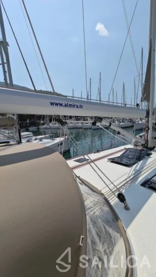 Bavaria 46 Cruiser - Yacht Charter Sailica