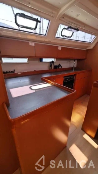 Bavaria 46 Cruiser - Yacht Charter Sailica
