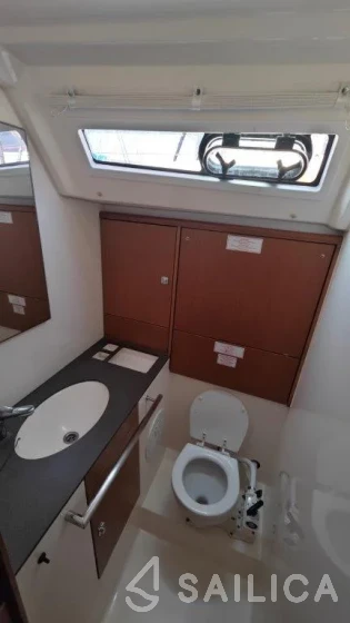 Bavaria 46 Cruiser - Yacht Charter Sailica