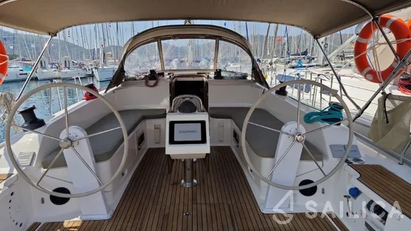 Bavaria 46 Cruiser - Yacht Charter Sailica