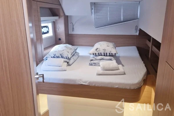 Bali 4.6 - Yacht Charter Sailica