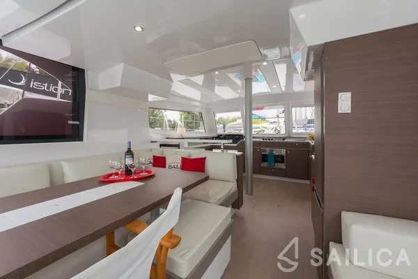 Bali Catspace - Yacht Charter Sailica