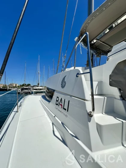 Bali 4.2 - Yacht Charter Sailica