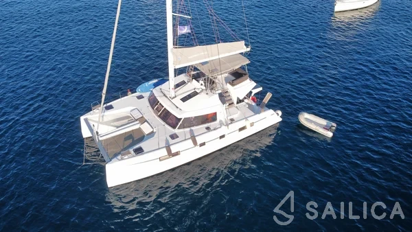 Nautitech 46 Fly - Yacht Charter Sailica