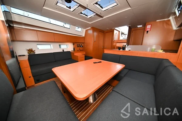 Bavaria C50 - Yacht Charter Sailica