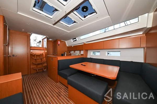Bavaria C50 - Yacht Charter Sailica