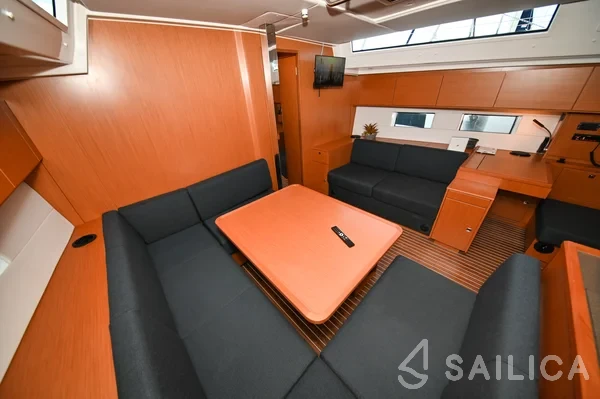 Bavaria C50 - Yacht Charter Sailica