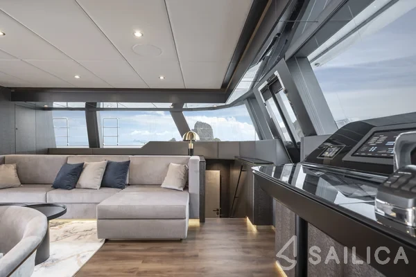 Sunreef 60 - Yacht Charter Sailica