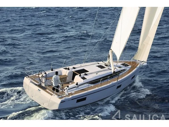 Bavaria C38 - Yacht Charter Sailica