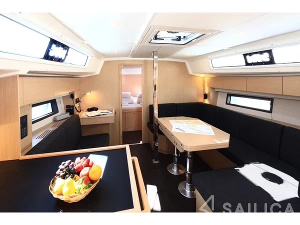 Bavaria C42 - Yacht Charter Sailica