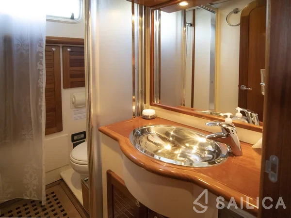 Menorquin 180 - Yacht Charter Sailica