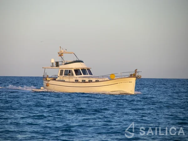 Menorquin 180 - Yacht Charter Sailica
