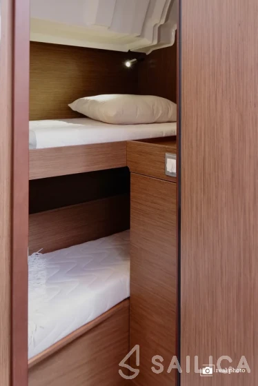 Oceanis 46.1 - Yacht Charter Sailica