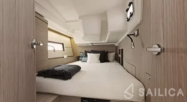 Oceanis 46.1 - Yacht Charter Sailica