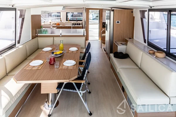 Bali 4.6 - Yacht Charter Sailica