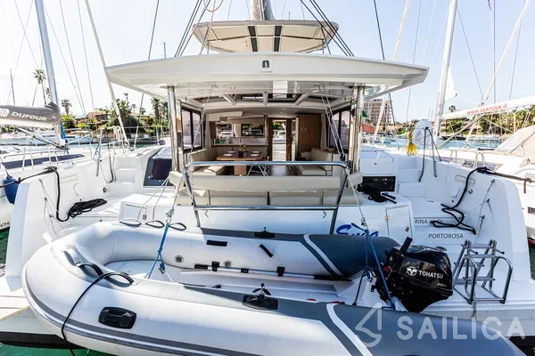 Bali 4.6 - Yacht Charter Sailica