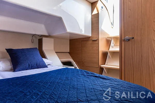 Bali 4.6 - Yacht Charter Sailica
