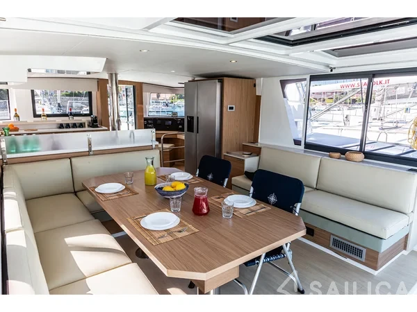 Bali 4.6 - Yacht Charter Sailica