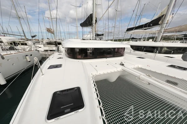Lagoon 42 - Photo #201 Lagoon 42 - Yacht Charter Sailica