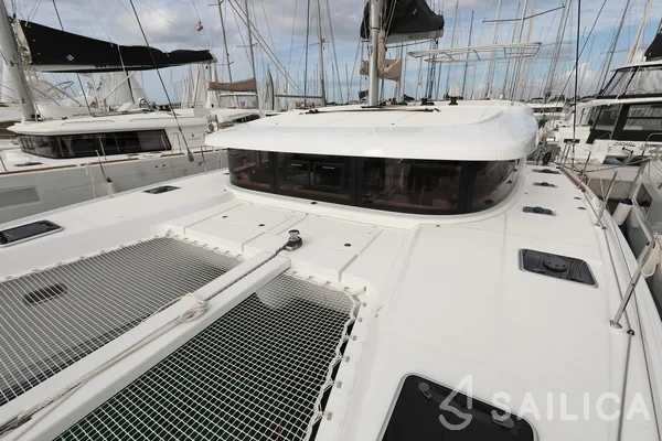 Lagoon 42 - Photo #200 Lagoon 42 - Yacht Charter Sailica