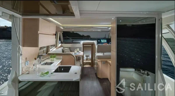 Greenline 39 - Yacht Charter Sailica