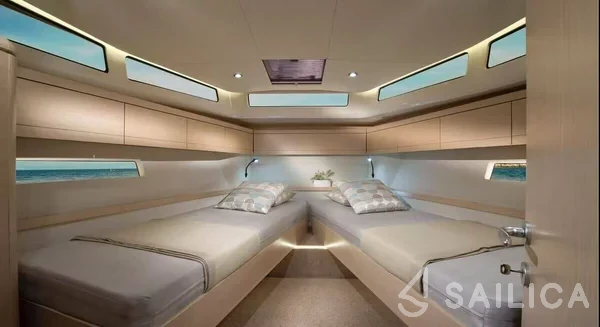 Greenline 39 - Yacht Charter Sailica