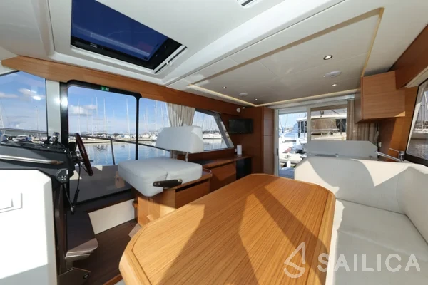 Greenline 39 - Yacht Charter Sailica