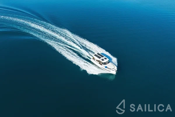 Greenline 39 - Yacht Charter Sailica