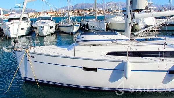 Bavaria 46 Cruiser - Yacht Charter Sailica