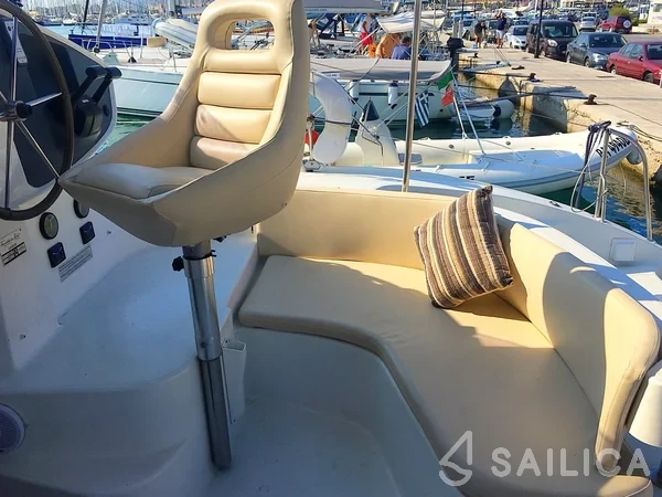 Lavezzi 40 - Yacht Charter Sailica
