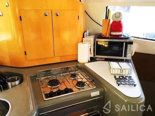 Lavezzi 40 - Yacht Charter Sailica