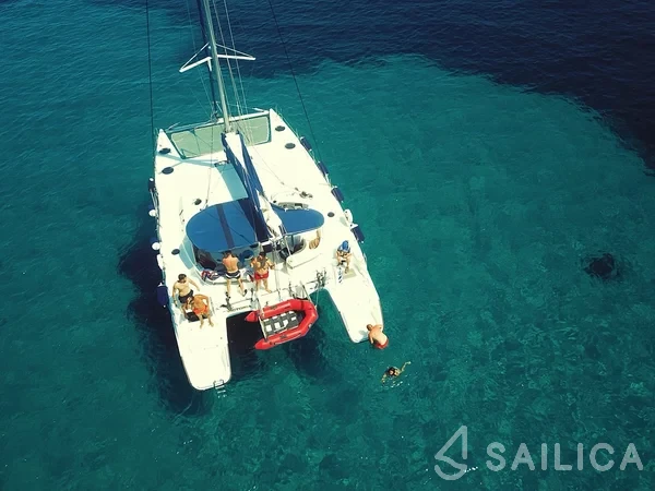 Lavezzi 40 - Yacht Charter Sailica