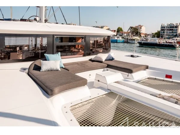 Lagoon 46  - Yacht Charter Sailica