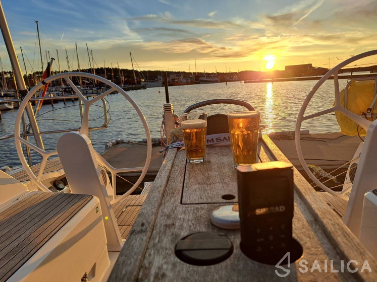 Bavaria 46 Cruiser - Yacht Charter Sailica