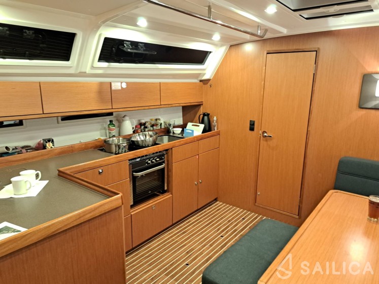 Bavaria 46 Cruiser - Yacht Charter Sailica