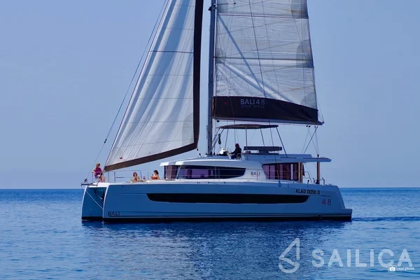 Bali 4.8  - Yacht Charter Sailica