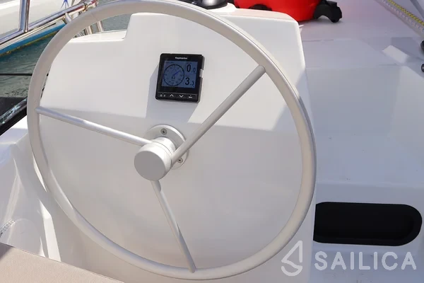 Bali Catsmart - Yacht Charter Sailica